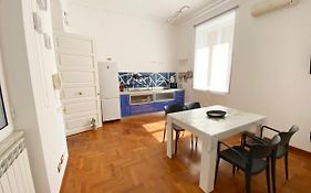 Kamaffari Central Apartment